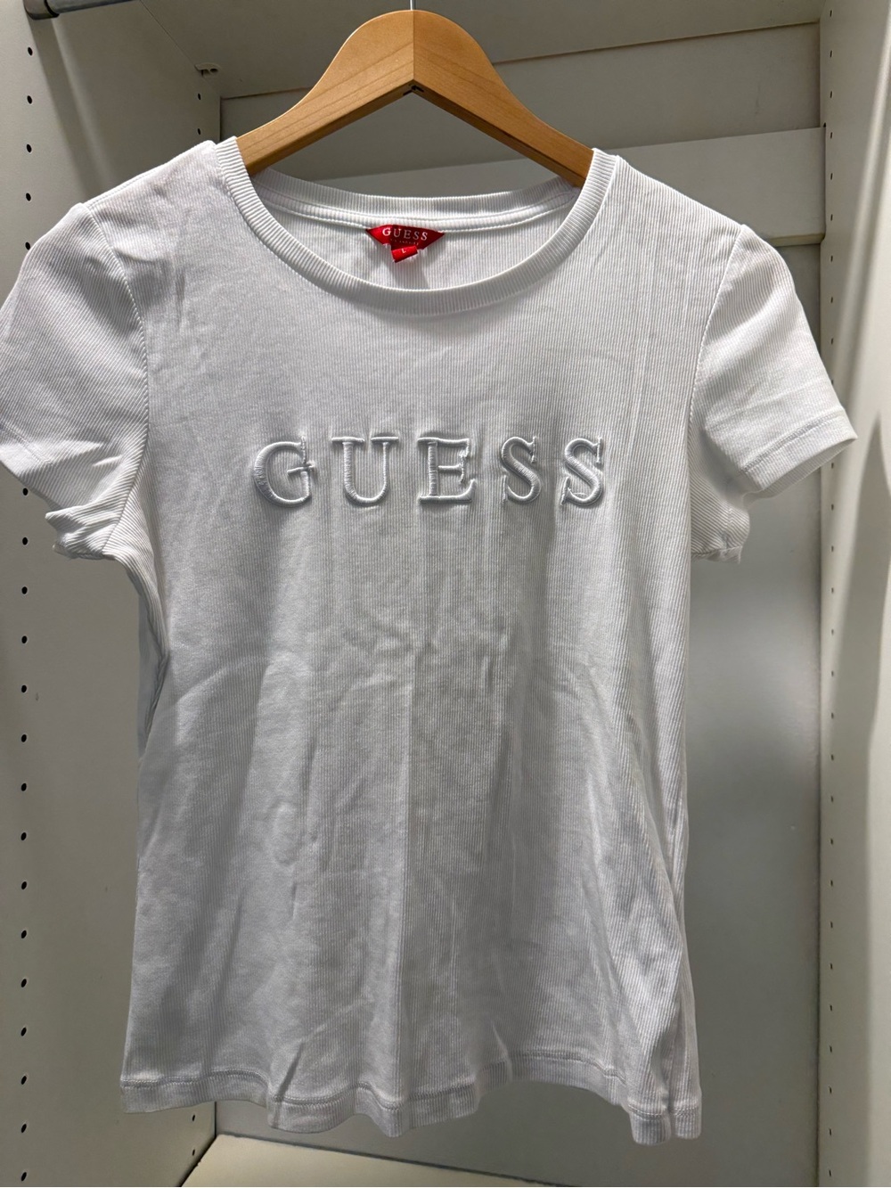 Guess White Ribbed Crewneck Tee with Red Logo Tag